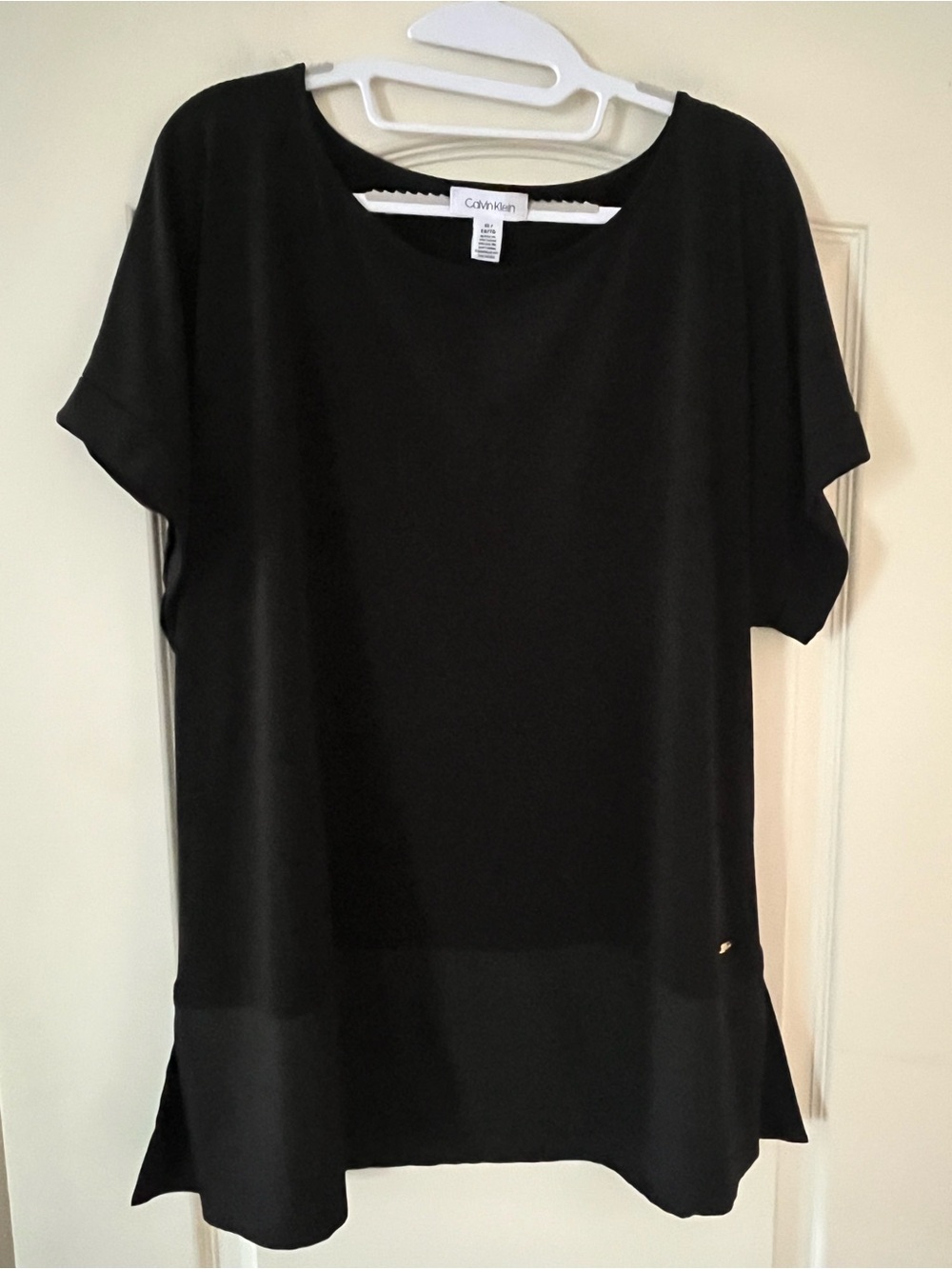 Calvin Klein Black Short Sleeve Tunic Top with Side Slits Like New Size XL